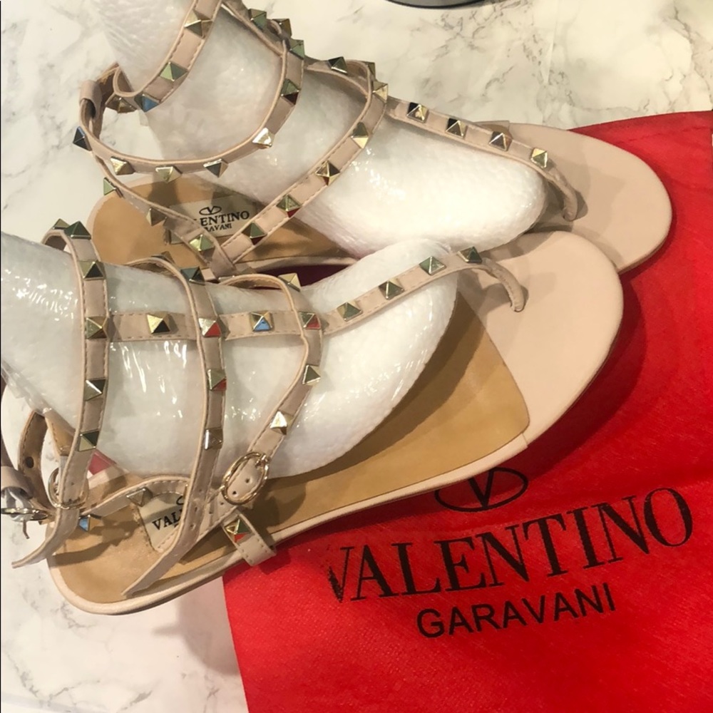 Valentino Garavani Rockstud leather sandals sz 39